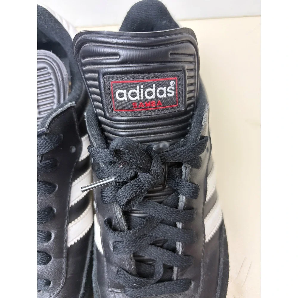Adidas Samba Classic Mens 8 Black White Indoor Soccer Sneaker